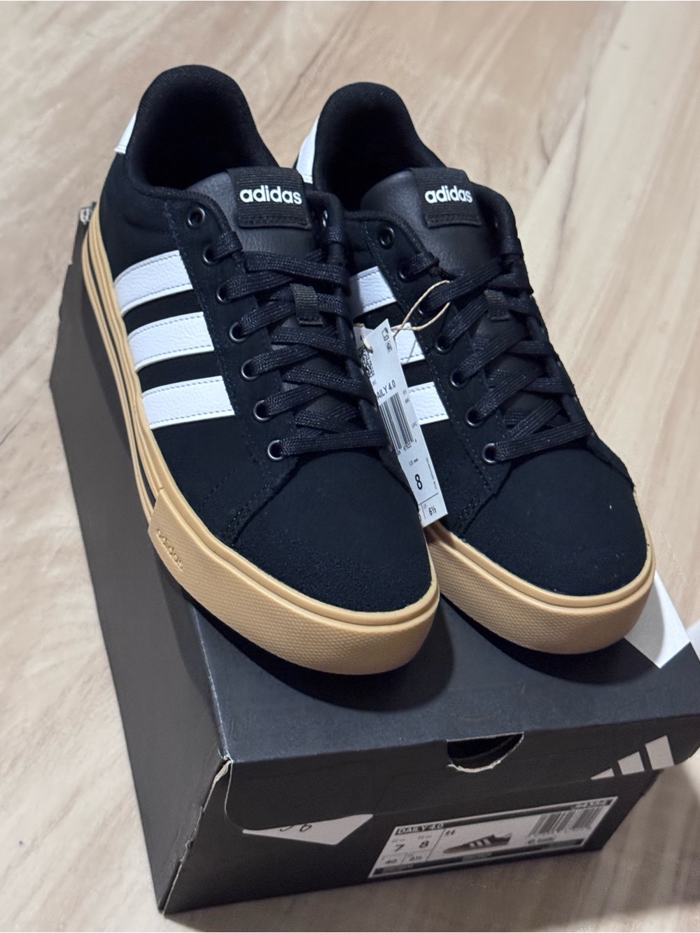 Adidas Daily 4.0 Men's Black & Gum Classic Skate Sneakers